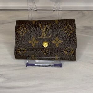 Louis Vuitton Monogram Key Cles / Key Pouch | Holds 6 Keys | Very Good